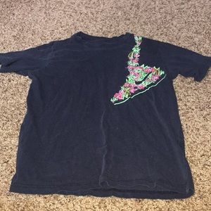black nike shirt with green shoe design front/back